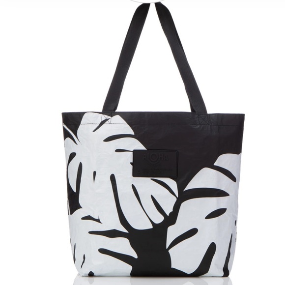 ALOHA Collection Handbags - ALOHA COLLECTION Reversible Monstera Tote